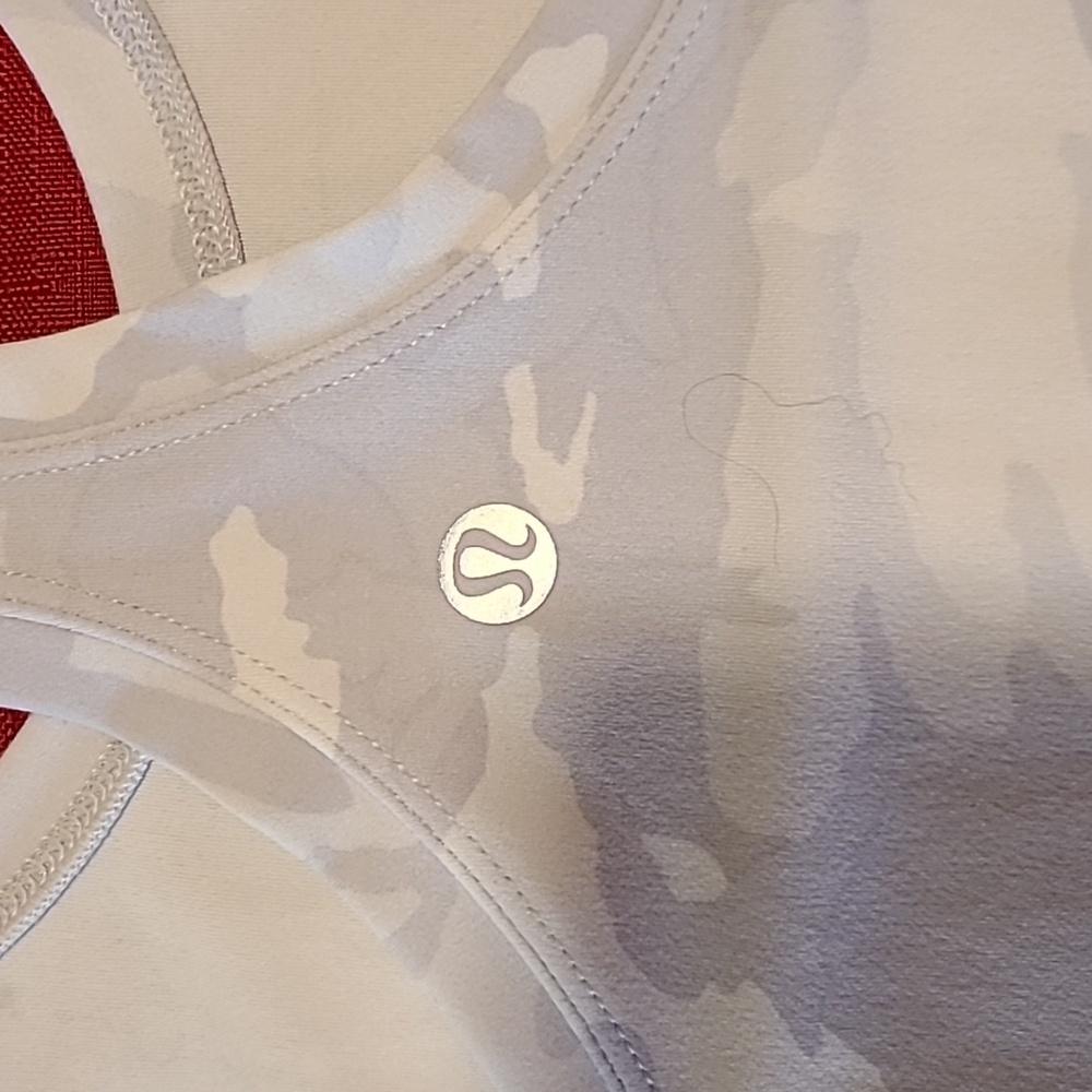 Lululemon Atletica Racerback Camo, Size 10, Color Silver & Gray - Picture 4 of 4